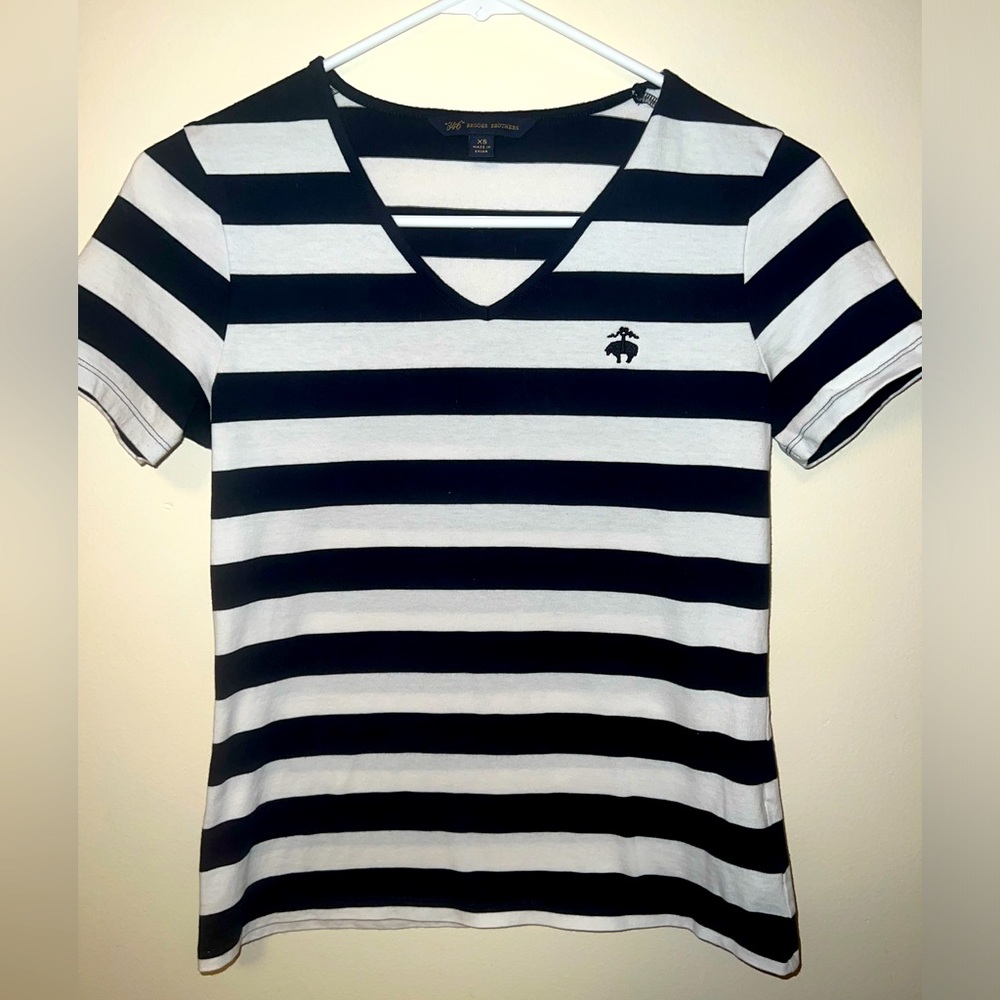 Brooks Brothers dark navy almost black with white strips soft size xs